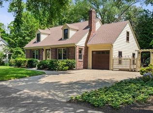 33 W Shore Dr, Marblehead, MA 01945