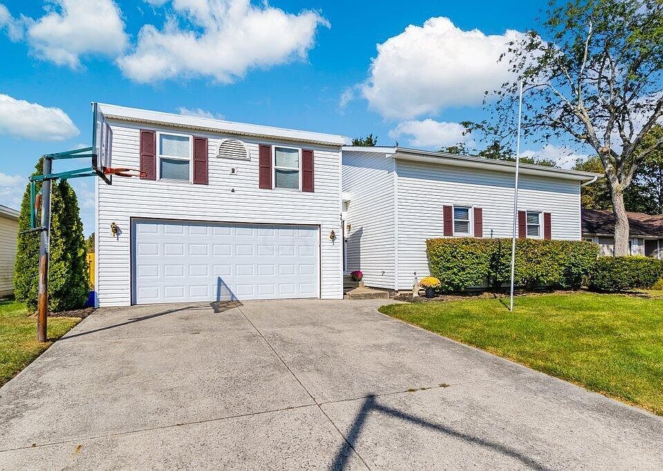 1st image of 4415 Dawn Dr