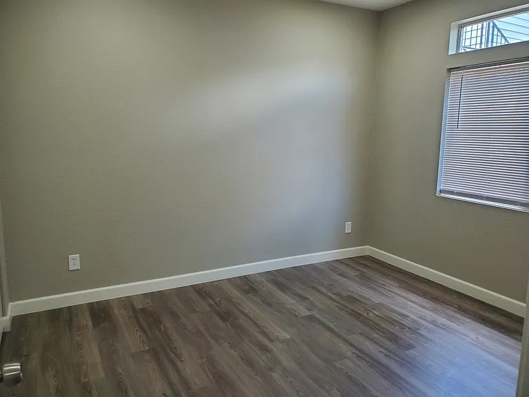 7815 Canyon Meadow Cir #B — Photo 15