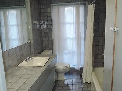 5th image of 6322 Ravenna Ave NE