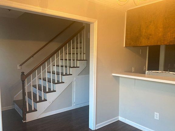 2nd image of 112 Deerwood St