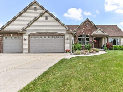 W235S8220 Scenic DRIVE, Big Bend, WI, 53103