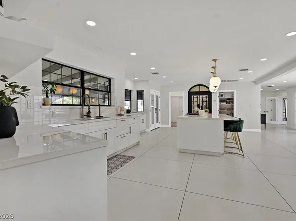 5775 Darby Ave, Las Vegas, NV 89146