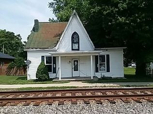 417 E 3rd St, Augusta, KY 41002