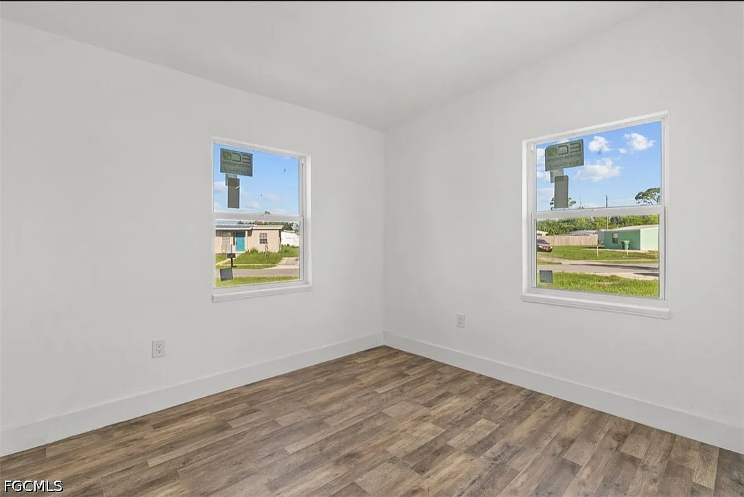 3 bed, 2.0 bath, 1135 sqft, $1,600 — Photo 4