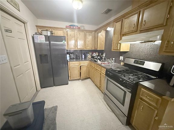 3rd image of 6006 N 48th Ln