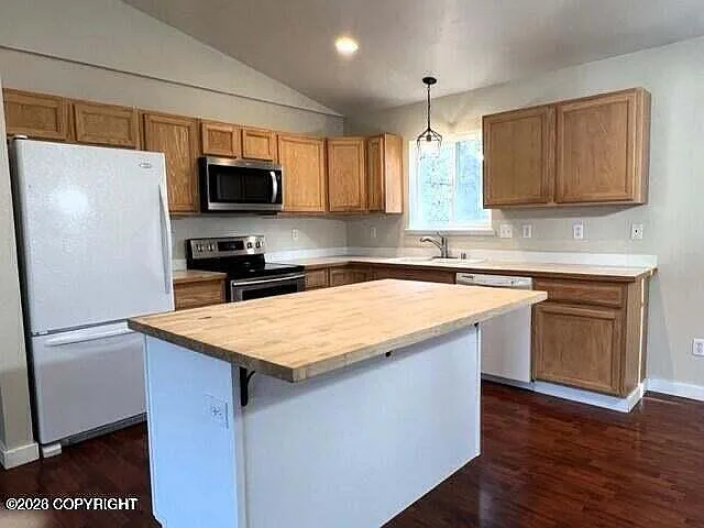 19101 Danny Dr — Photo 7
