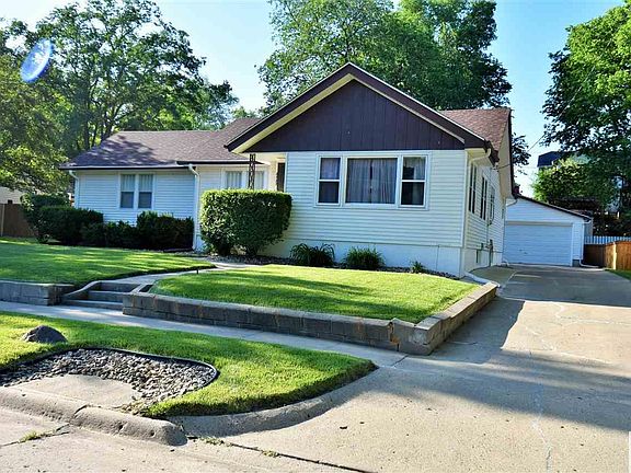 5th image of 3727 Elmdale Ave