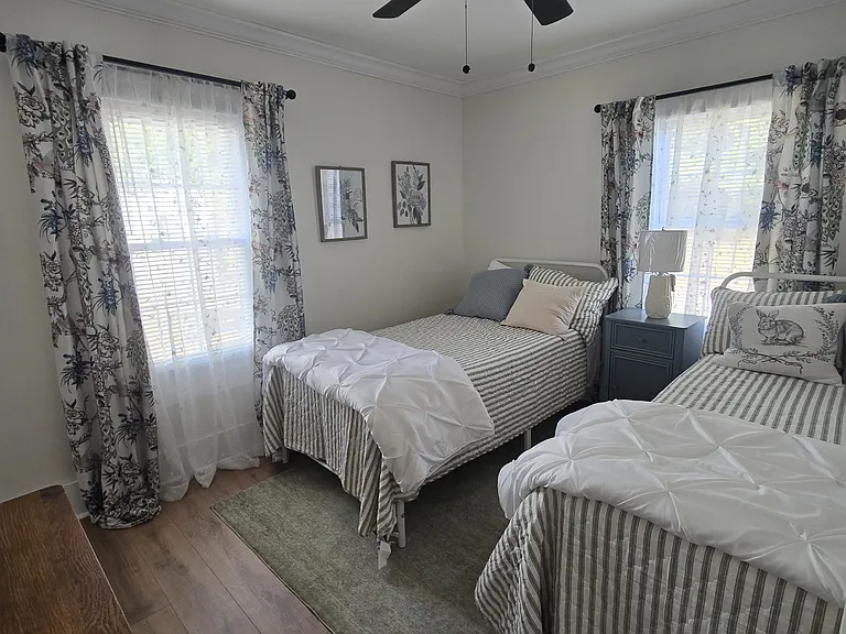 1718 Colleton Ave SE — Photo 23