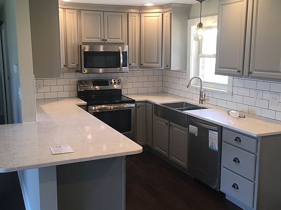 New Cab, Quartz tops, Floors