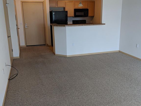 3rd image of 7113 Belle Fontaine Blvd Unit 310