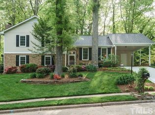 1211 Kenbridge Ln, Cary, NC 27511