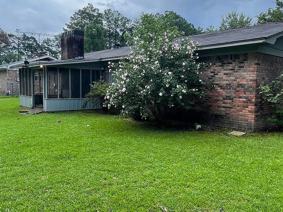 1512 Welch St, Fordyce, AR 71742 Zillow