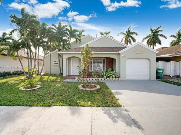 14364 SW 159th Ter, Miami, FL 33177