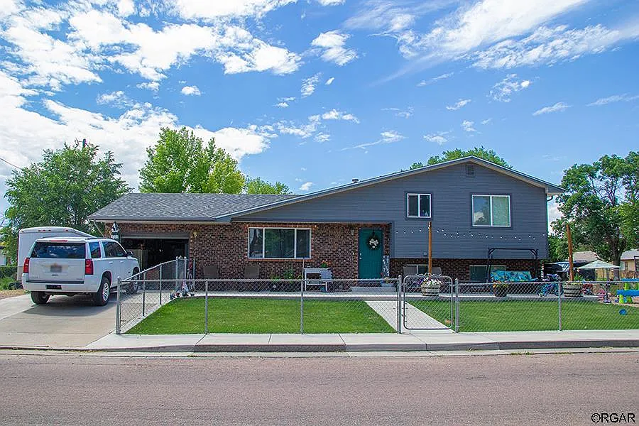 701 N 19th St photo 1