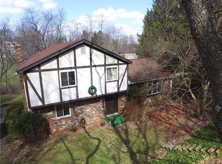118 Greenhill Rd, Pittsburgh, PA 15237