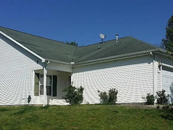 1445 Ford Rd, Lenoir City, TN 37772