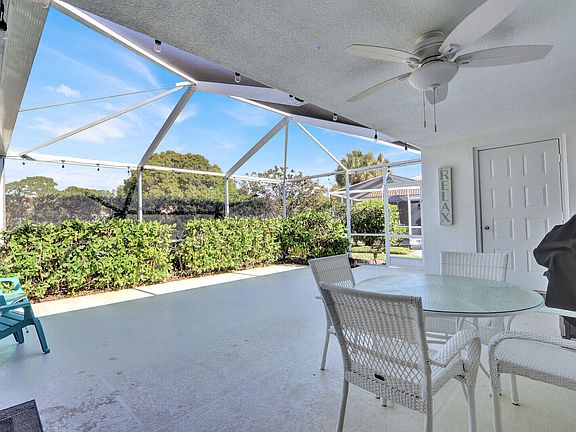 4th image of 9701 Chapman Oak Court