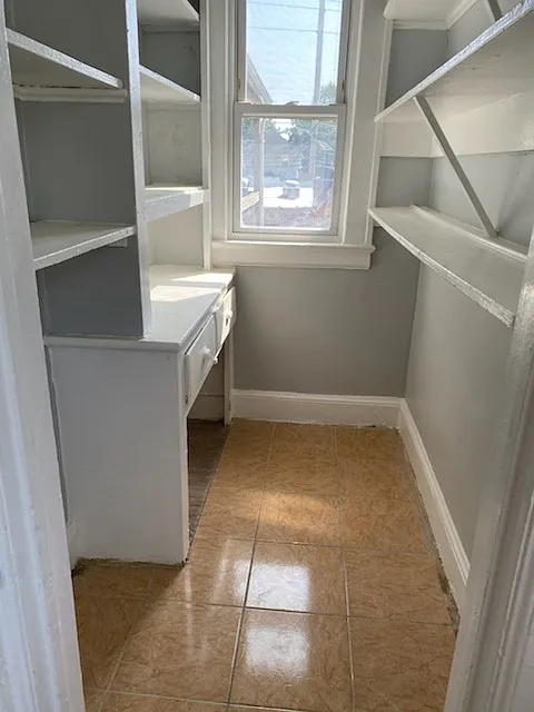 3 bed, 1300 sqft, $2,195 — Photo 3
