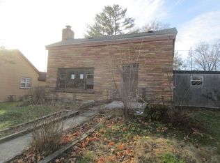 4405 Greenwood Rd, Woodstock, IL 60098