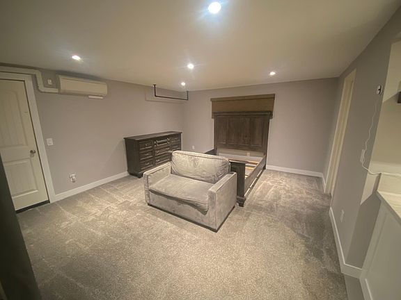 5th image of 7438 Waite Dr