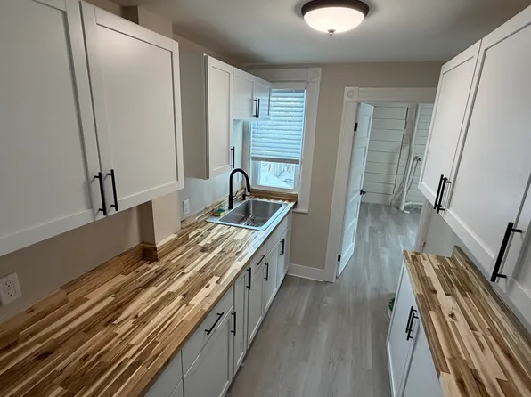 503 Rimmon St #3, Manchester, NH 03102