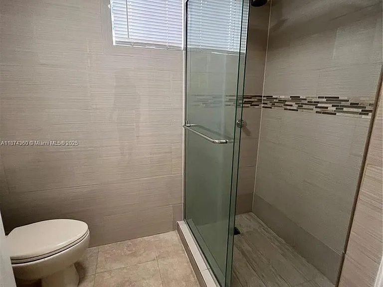 9300 Fontainebleau Blvd #E101 — Photo 10