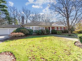 66 E Hill Dr, Cranston, RI 02920