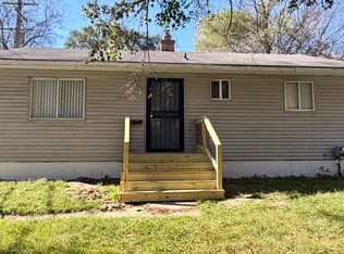 6735 Cecil Dr, Flint, MI 48505