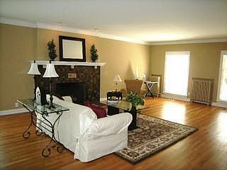 4th image of 1002 Parkside Dr