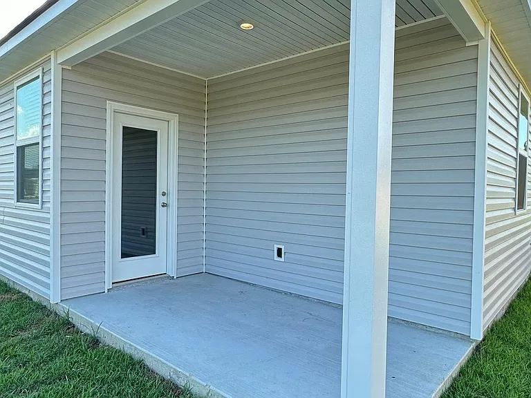 8033 Derick Ave — Photo 8