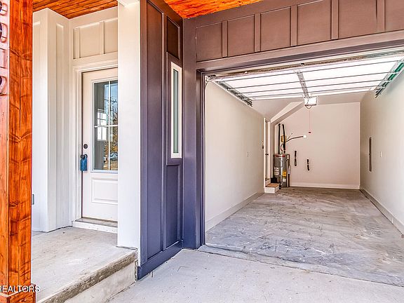 4th image of 5012 Landbrook Dr