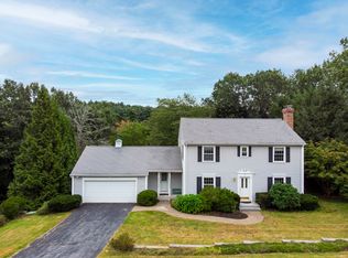 7 Lansing Dr, Nashua, NH 03062