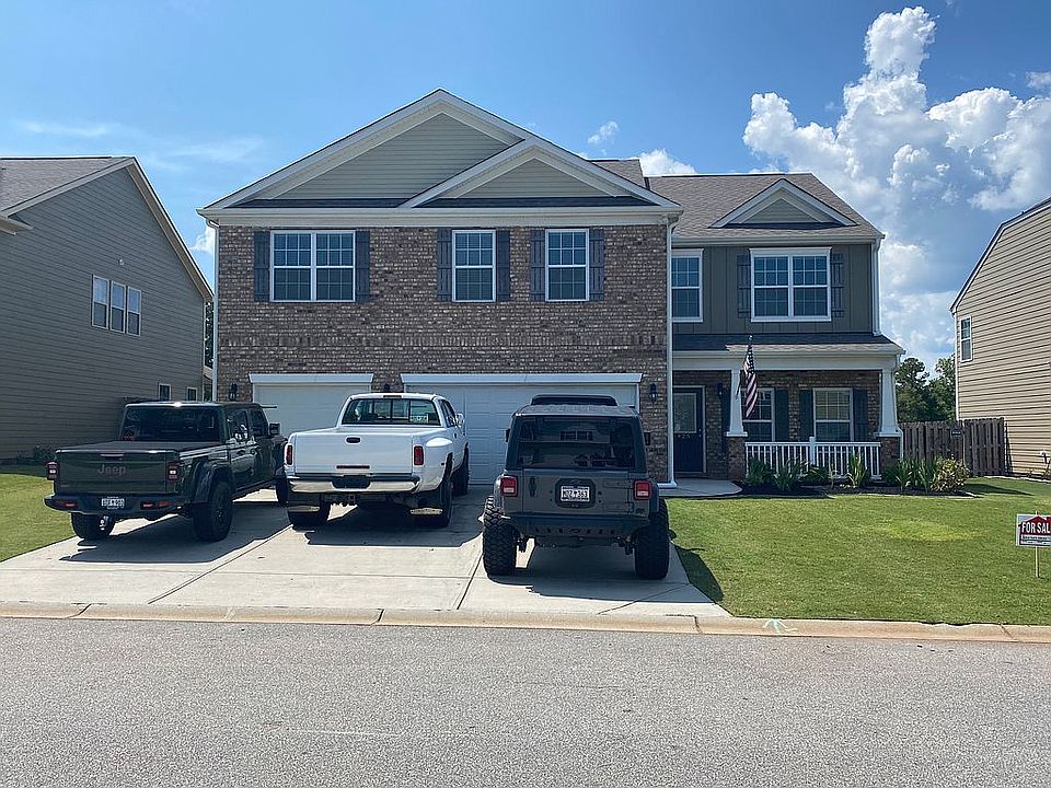 1st image of 425 Brandybuck Dr