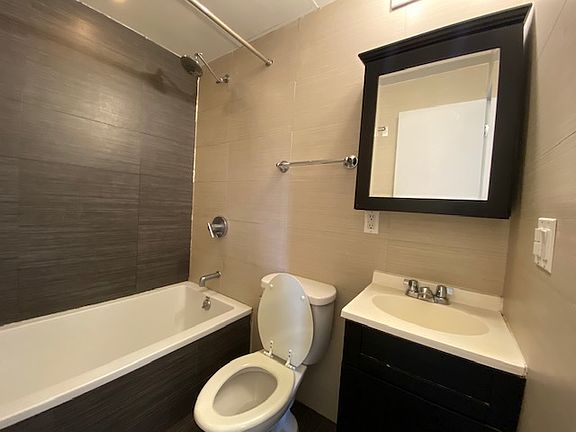 4th image of 890 Bergen St #2A