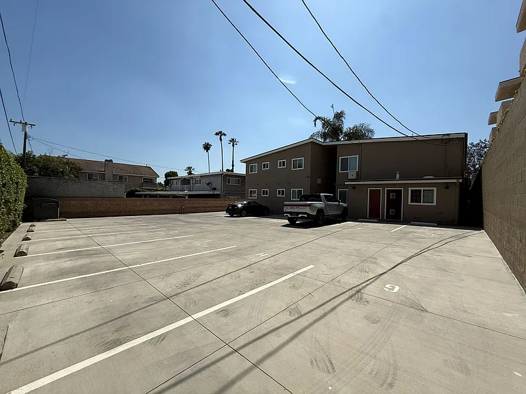 276 S Sierra Madre Blvd #2 — Photo 19