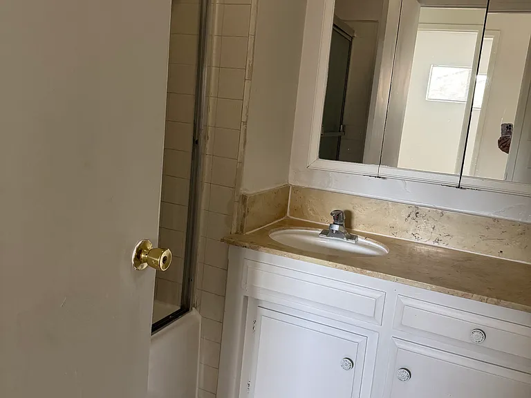 743 Fairview Ave #B — Photo 9