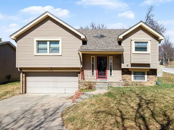 7906 Potter Plz, Omaha, NE 68122
