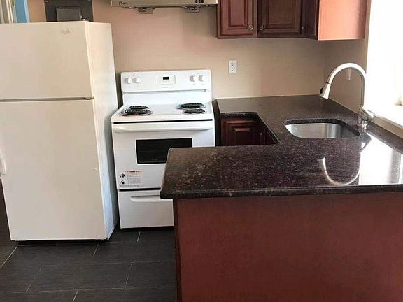 4th image of 1530 Wharton St APT 1