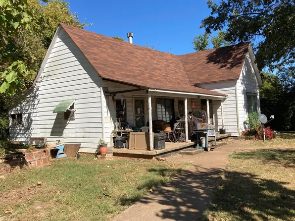 406 Railroad St, Coal Hill, AR 72832