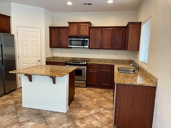 2nd image of 2524 W Lucia Dr
