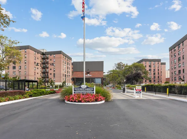 20-26 Seagirt Boulevard image 6 of 17