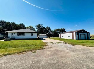 9560 Main Ave, Holstein, NE 68950