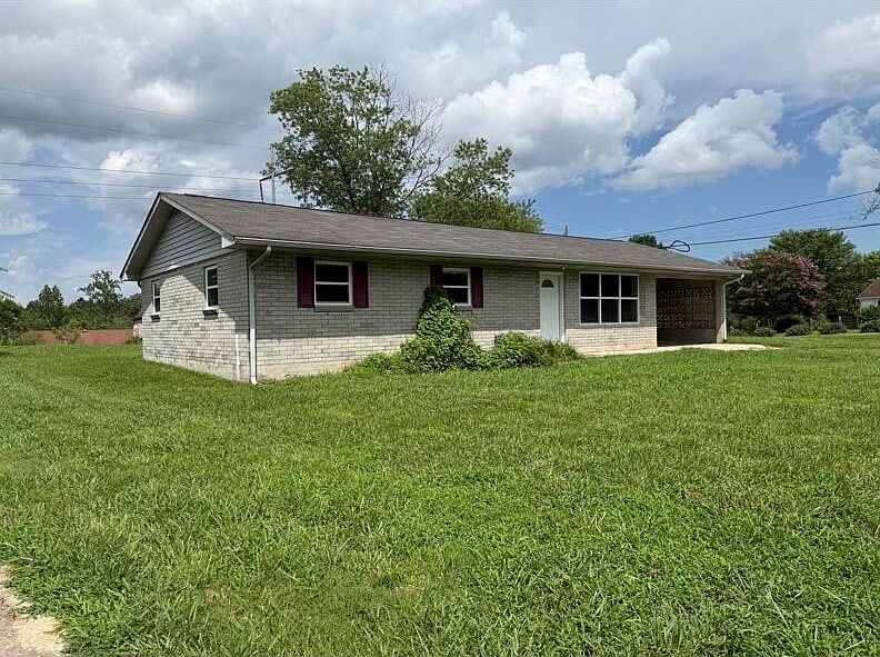 1st image of 395 Price Cir