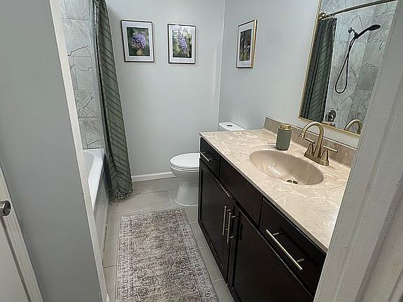 3rd image of 354 Castle Heights Rd