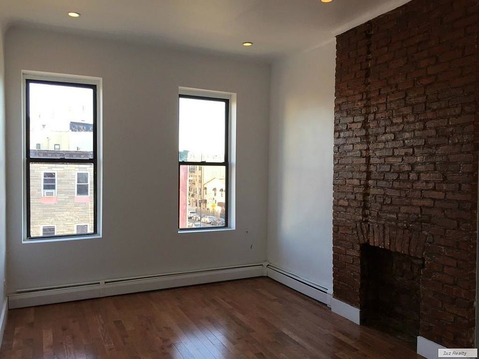 2nd image of 572 Sterling Pl APT 3A