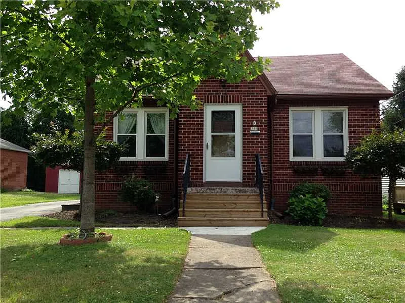 500 Hawthorne Pl photo 1