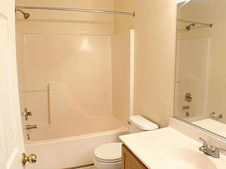 Top level: Hallway bathroom. Accessible from master bedroom, bedroom 2 and bedroom 3