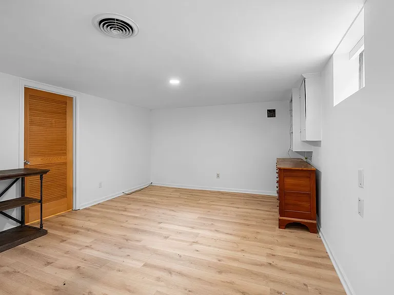3363 Mimosa Dr — Photo 36