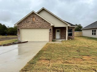 225 Santa Fe St, Alvarado, TX 76009